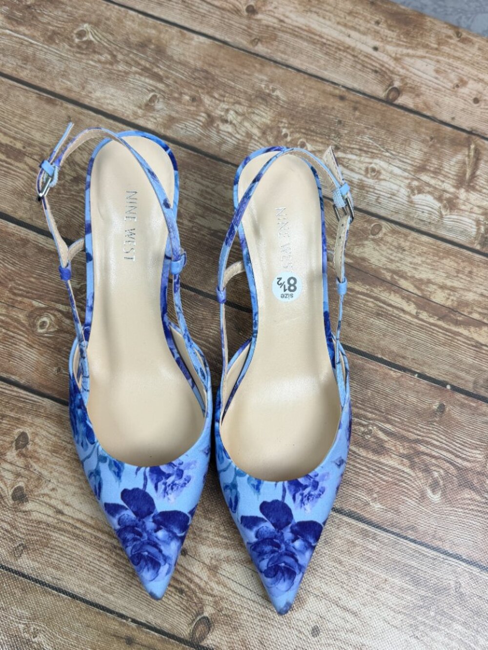 Nine West Women’s 8.5 Blue Floral Satin Slingback Pointed Toe Kitten Heels - Picture 7 of 7